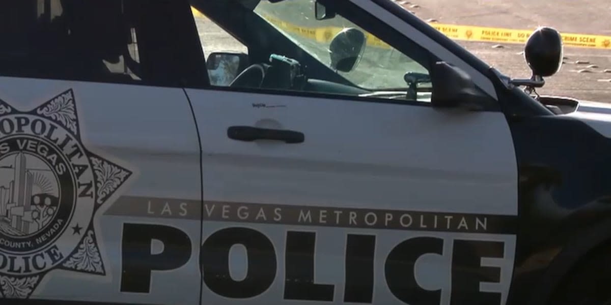 Police: Visitor shot glass door at Las Vegas Strip hotel after being ‘kicked out’