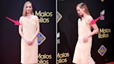 Jennifer Lawrence wore a strapless dress on the 'No Hard Feelings' premiere red carpet that looked 2D – until she turned to the side