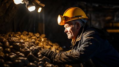 Is Barrick Gold Corporation (GOLD) the Best Dividend Stock to Buy Under $25 Right Now?