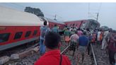 6 injured as Mumbai-Howrah Mail derail in Jharkhand | Images