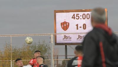 Colón en "barranca a pique": cayó 1 a 0 y perdió la punta