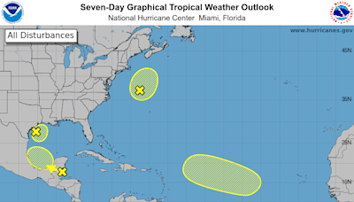 Tropical wave continues to hover near Texas: National Hurricane Center tracking 3 others