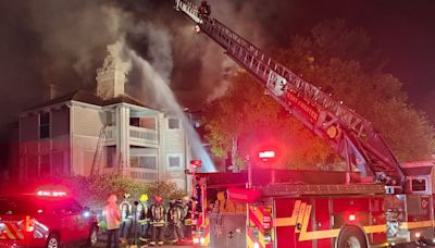 1 firefighter, 1 individual hospitalized after fire engulfs apartment in Butler County