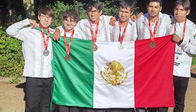 Estudiantes mexicanos obtienen sexta medalla de oro en la Olimpiada Internacional de Matemáticas en Reino Unido