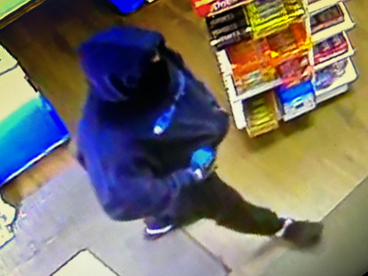 State Police searching for suspect in Mansfield armed robbery