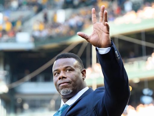 Ken Griffey Jr. Wows Everyone in Cooperstown at East-West Classic