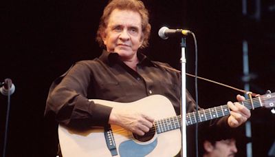 Publican grabaciones encontradas de Johnny Cash
