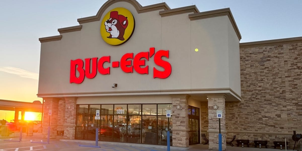 You could get paid to visit Buc-ee’s locations across the country and rate them