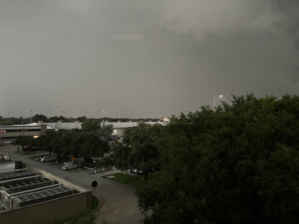 Houston storms: More than 250,000 without power Tuesday afternoon | Houston Public Media