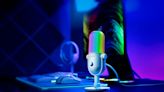 El Seiren V3 Chroma lo apuesta todo al blanco: esta es nuestra primera experiencia con la nueva edición del micrófono inteligente de Razer