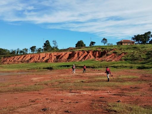 'Well-preserved' dinosaur fossil revealed by Brazilian flood