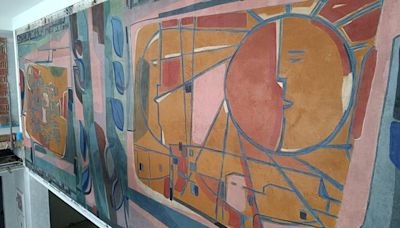 Finaliza la restauración del mural de Antonio Suárez, en la Escuela Infantil de Pola de Siero