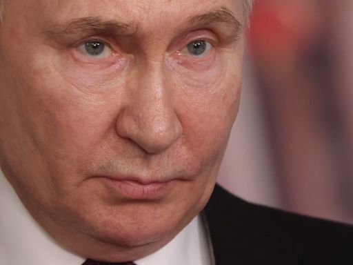Putin ready to "freeze" Ukraine war: report