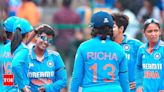 3rd Women's ODI: India restrict South Africa to 215/8 despite Laura Wolvaardt's solid fifty | - Times of India