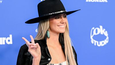 Lainey Wilson Introduces Miley Cyrus With Rousing Hannah Montana Cover at 2024 Disney Legends Ceremony