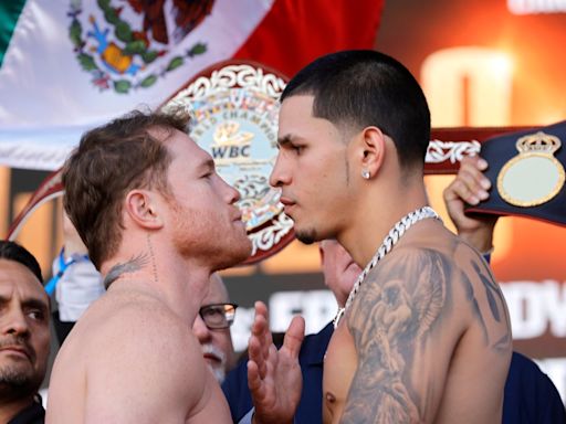 Canelo vs Berlanga LIVE: Boxing superstar Alvarez knocks down unbeaten challenger early