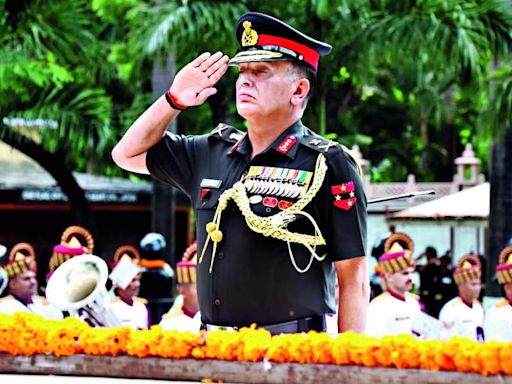 Lt Gen Dhiraj Seth takes charge in Indian Army's Southern Command | Pune News - Times of India