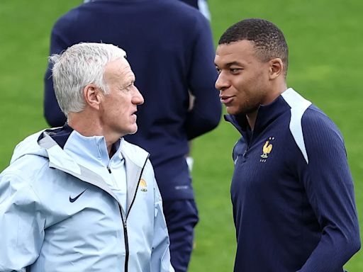 ‘You get the impression you’re wearing 3D glasses’ – Didier Deschamps on impact of mask for Kylian Mbappé