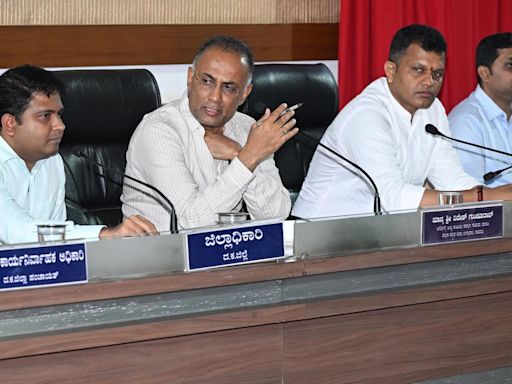 Minister directs NHAI to maintain highway stretches in Dakshina Kannada district
