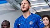 Hazard deixa 'aposentadoria' e vira guia turístico do Chelsea