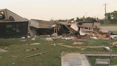 Victims of North Texas tornado share their stories of surviving in an RV park