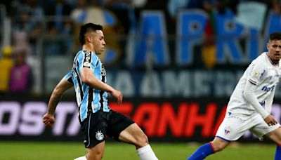 Revisa el primer gol de Alexander Aravena con la camiseta de Gremio de Porto Alegre - La Tercera