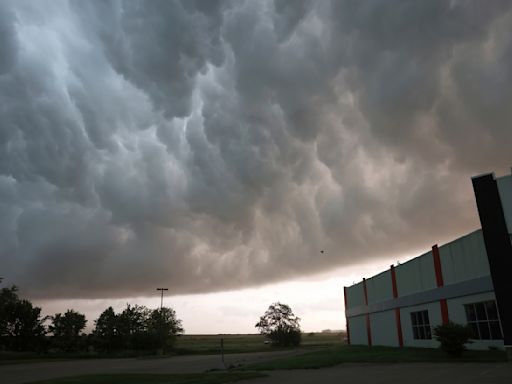 At least 9 dead in Texas, Oklahoma and Arkansas after severe weather roars across region