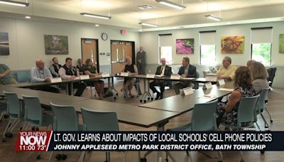 Lt. Governor Jon Husted discusses cellphone ban implementation with local school officials