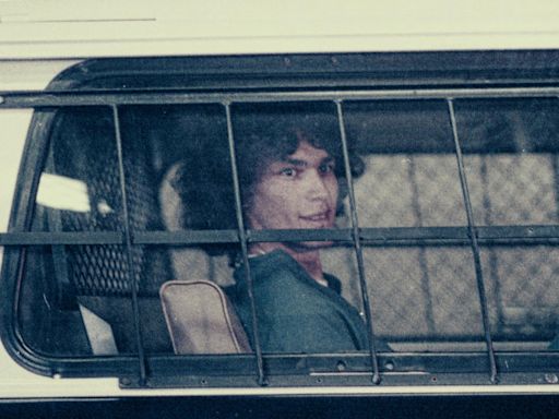 ‘The Night Stalker’: la historia de Richard Ramírez, el asesino serial que aterrorizó a Los Ángeles