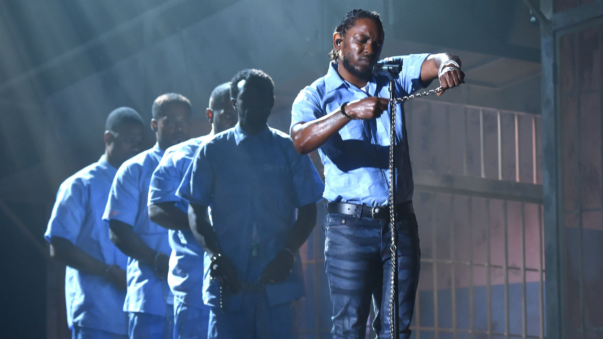 Kendrick Lamar at the 2016 Grammys (Getty Images)