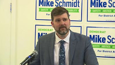 Mike Schmidt concedes Multnomah County District Attorney to challenger Nathan Vasquez