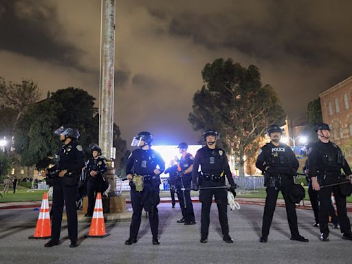 UCLA falls to anarchy after students confront anti-Israeli encampment: 'Horrific acts of violence'