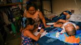 Kids Study In Overheated Slum As Philippines Shuts Schools