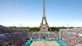 Conheça o Estádio Torre Eiffel, casa do vôlei de praia na Olimpíada