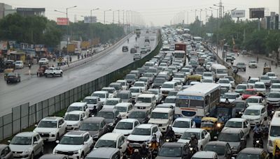 Delhi Roads Witnesses Massive Traffic Jam Due To Kanwariya Movement, Check Advisory Here