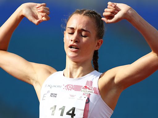 England's Gill, 17, breaks 45-year-old 800m record