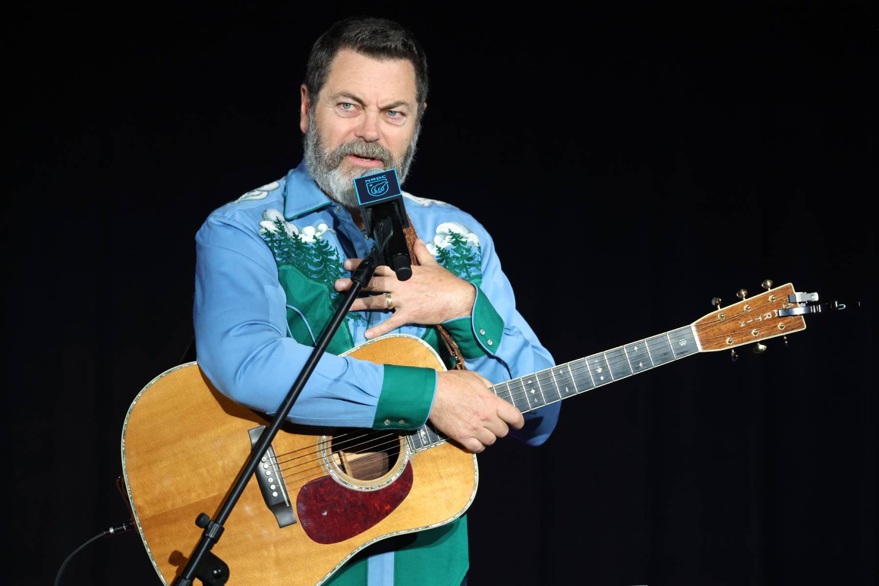 Nick Offerman Sings ‘Proud to Be a Kamala Man,’ Because Trump, JD Vance ‘Are F—kin’ Weird’