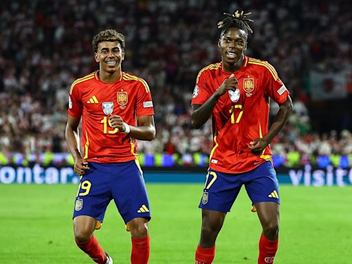 Así es Nico Williams, la sensación de la Selección española de fútbol que también es el rey del TikTok por sus famosos bailes