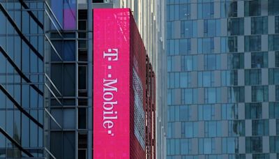 T-Mobile posts mixed Q1 top and bottom line, expects more subscribers in 2024 By Investing.com