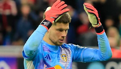 Leeds goalkeeper Illan Meslier produces one of the all-time HOWLERS