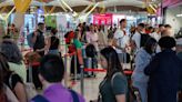 Viernes de caos en aeropuertos de todo el planeta ante una caída global de sistemas informáticos