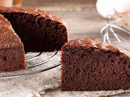 Chocolate cake recipe needs 3 ingredients to get delicious results in 16 minutes