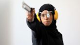 Au Yémen, la tireuse Yasmine al-Raimi se prépare aux JO avec les moyens du bord