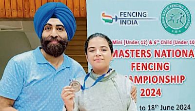 10-year-old Patiala girl Kavalnain Kaur wins fencing silver