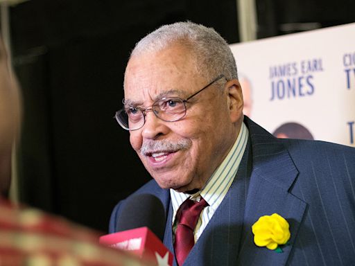 Mark Hamill, Kevin Costner Among Stars Paying Tribute to James Earl Jones: “RIP Dad”