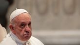 La salud del Papa: Francisco será operado hoy por un problema intestinal y quedará internado