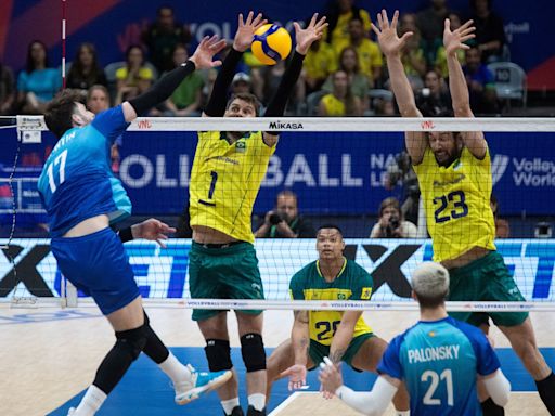 Liga de Naciones de Vóleibol: Argentina le dio pelea a Brasil pero al final cayó en el tiebreak y sigue sin poder sumar de cara a París 2024