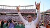 Texas HC Steve Sarkisian signs four-year extension with Longhorns