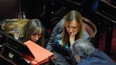 Cristina Kirchner negocia con cuatro senadores opositores para hacer caer la Ley Bases