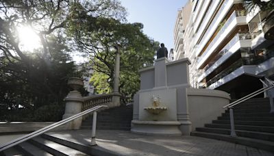 El barrio dentro del barrio, apenas ocho manzanas con mansiones, palacios y escaleras donde desfilaron ricos y poderosos